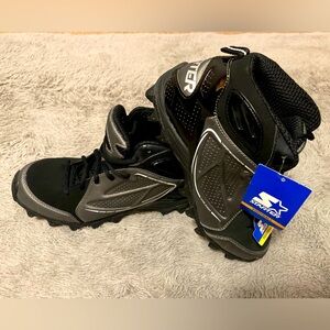 Starter Onslaught Men's Football Cleats in Black & Gray Size 8 NWT